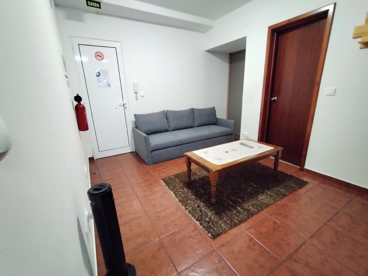 Apartamentos Lisboa Вила-ду-Порту Экстерьер фото